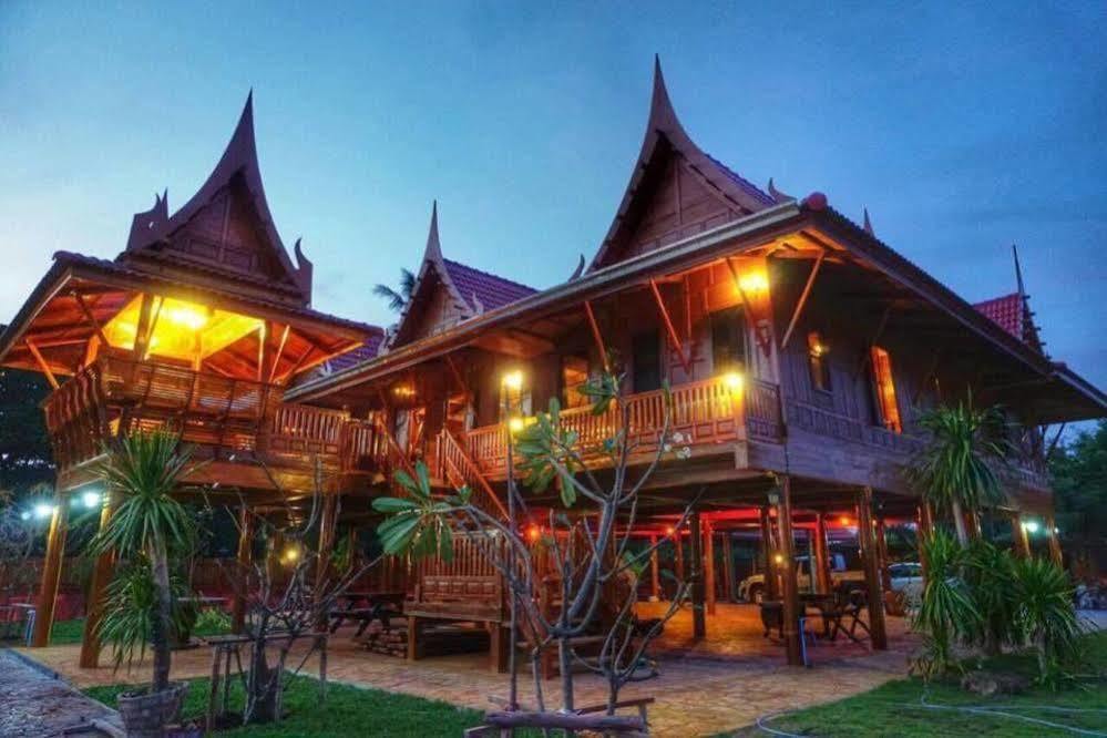 Athithara Homestay Phra Nakhon Si Ayutthaya Exterior photo